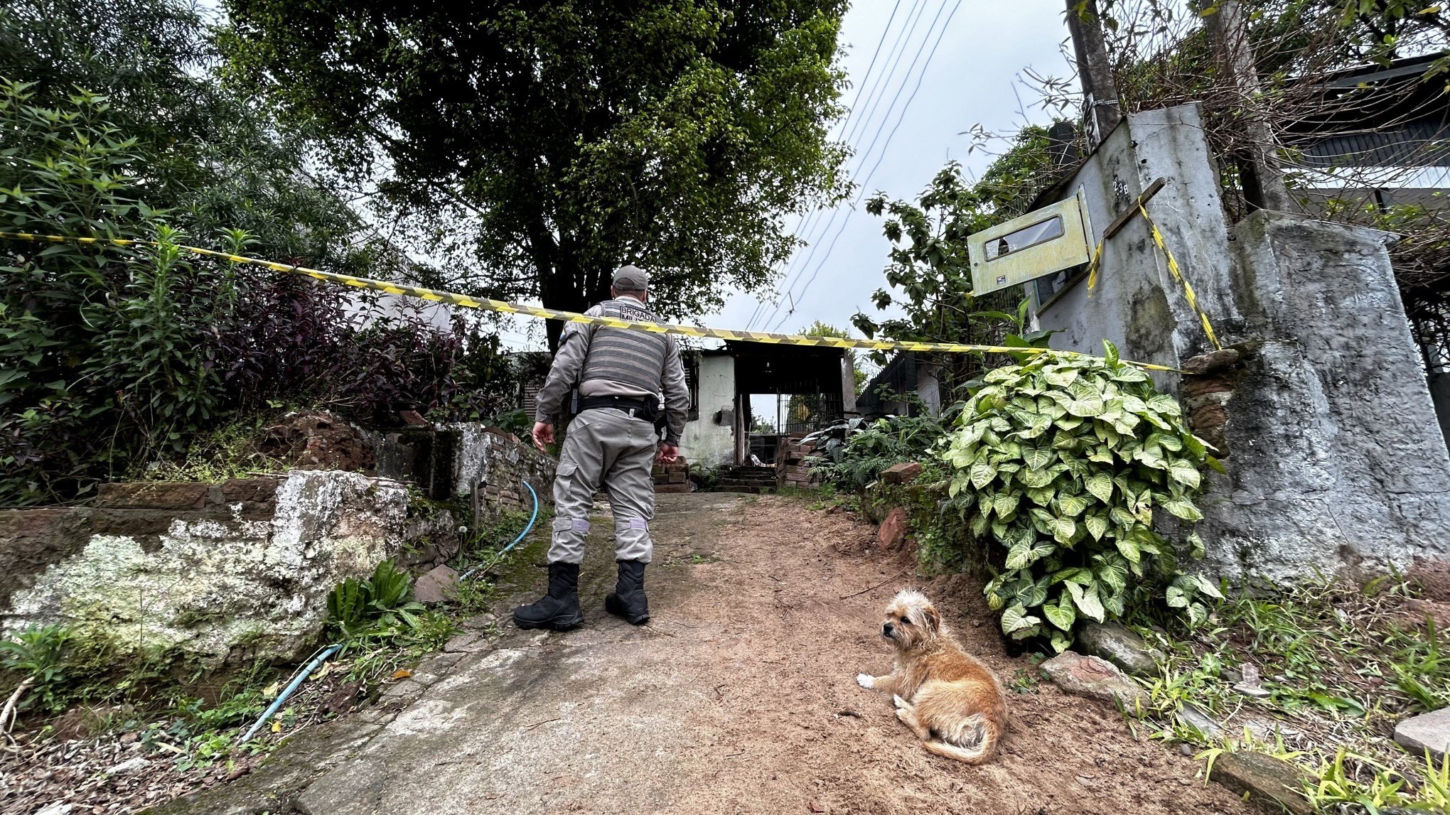 Irmã de homem encontrado morto após incêndio reconhece sobrinho em imagens de câmeras de segurança