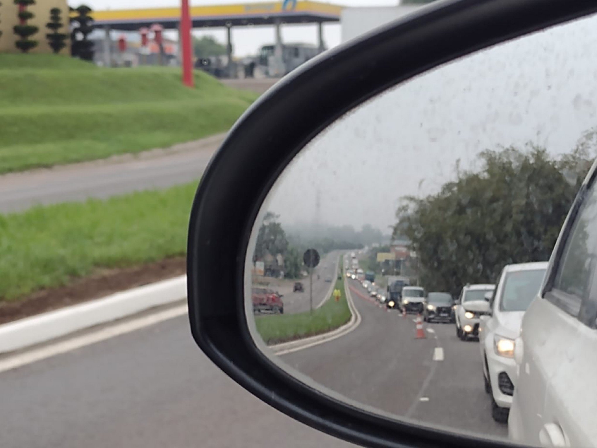 Congestionamento afeta o trânsito na RS-240 na manhã desta segunda-feira (16)