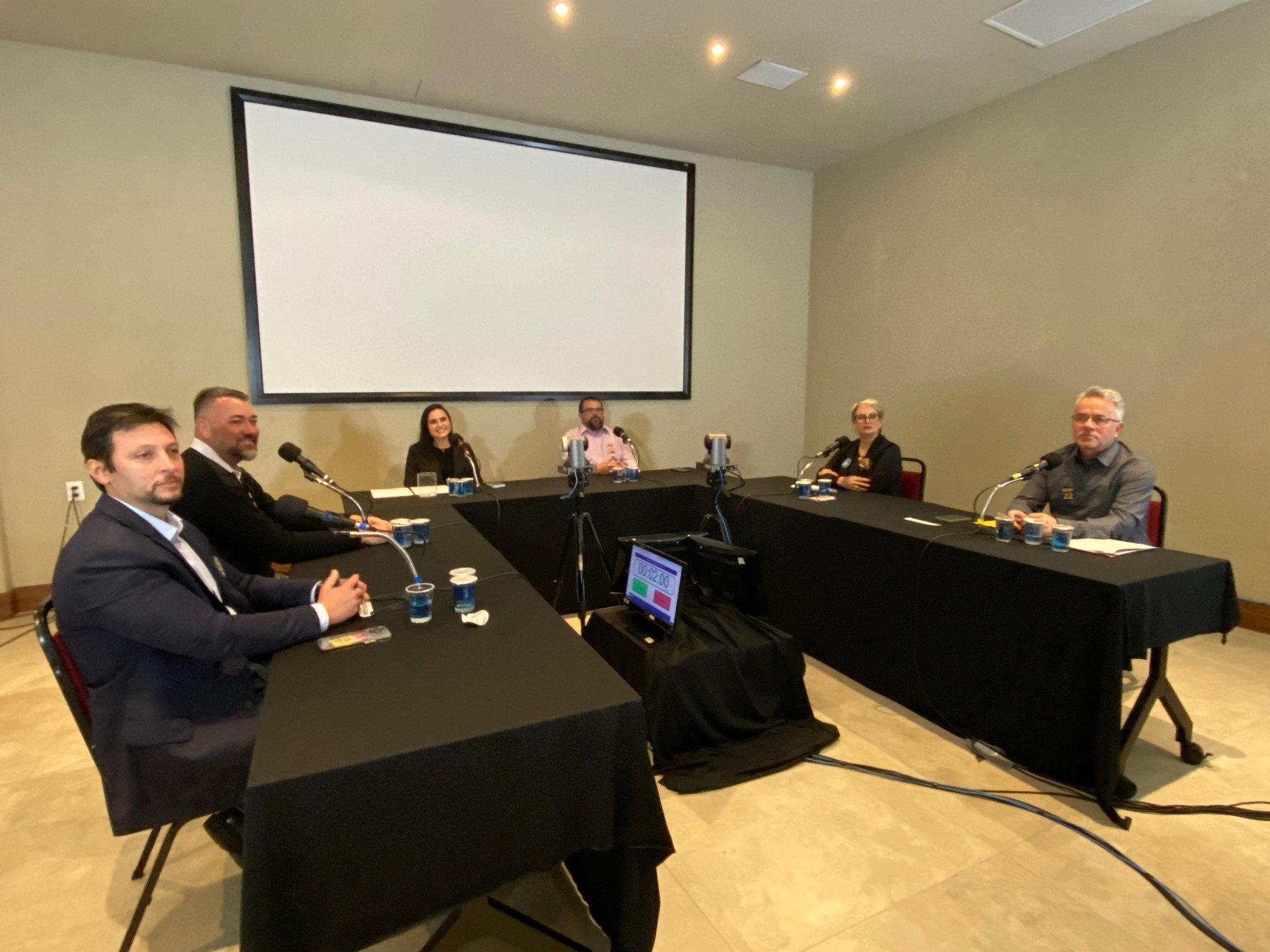 Veja como foi o debate entre os candidatos à Prefeitura de Canela