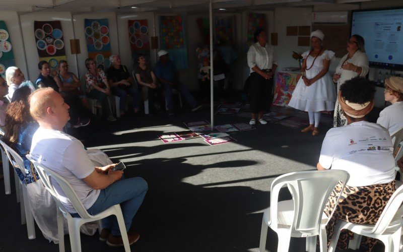 Roda de conversas sobre religião na 38ª Feira do Livro de São Leopoldo ocorreu no Espaço Uma Cidade Viva Conta suas Histórias