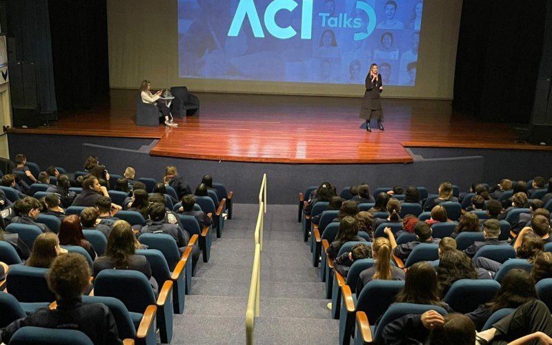 BOAS PRÁTICAS: ACI Talks compartilha experiências com alunos