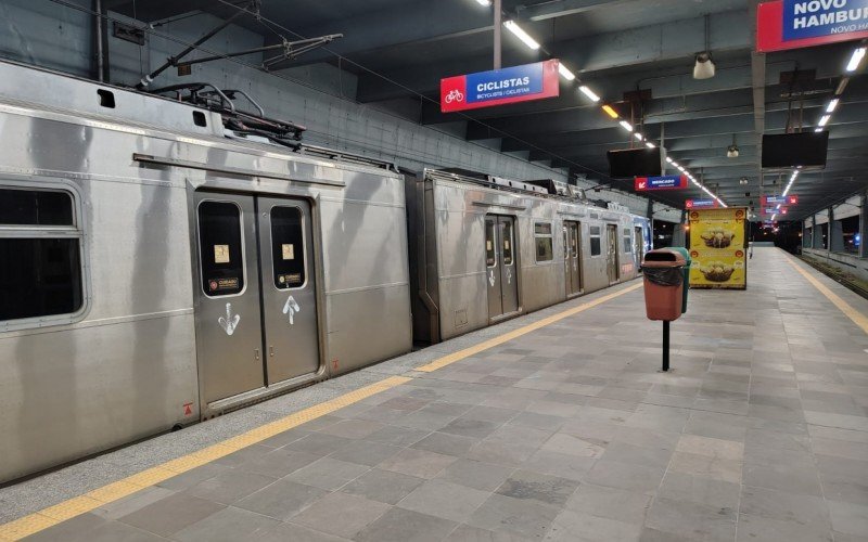 Trensub realizou testes nesta quarta-feira (18) para retomada de viagens até a estação Farrapos, em Porto Alegre