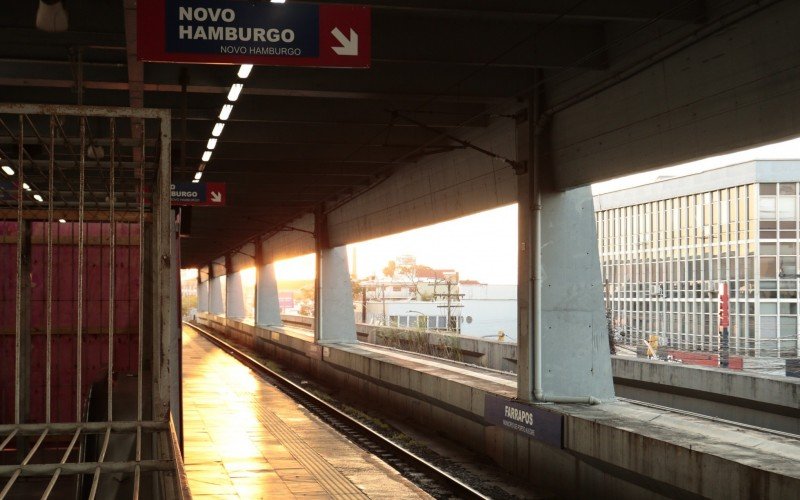 Meses depois de ficar embaixo da água, Estação Farrapos já poderá receber passageiros novamente | abc+