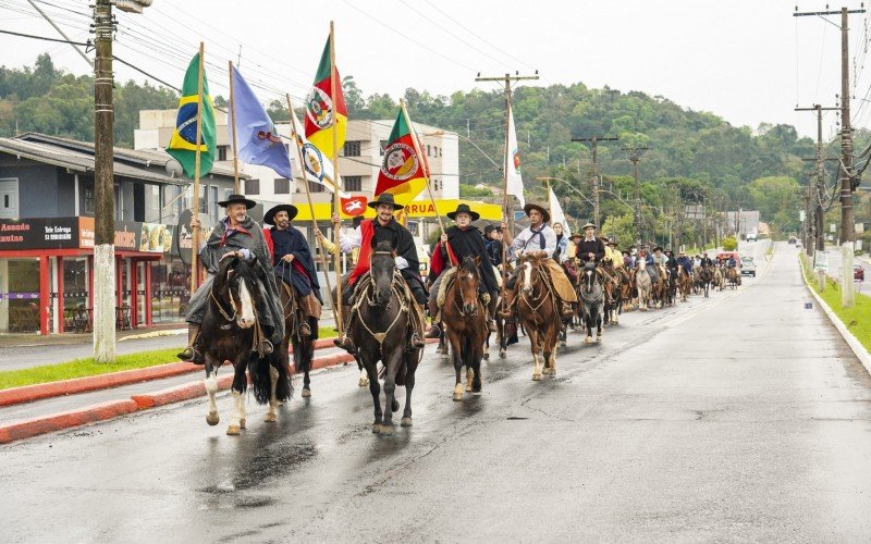 Momentos do Desfile Farroupilha em Taquara