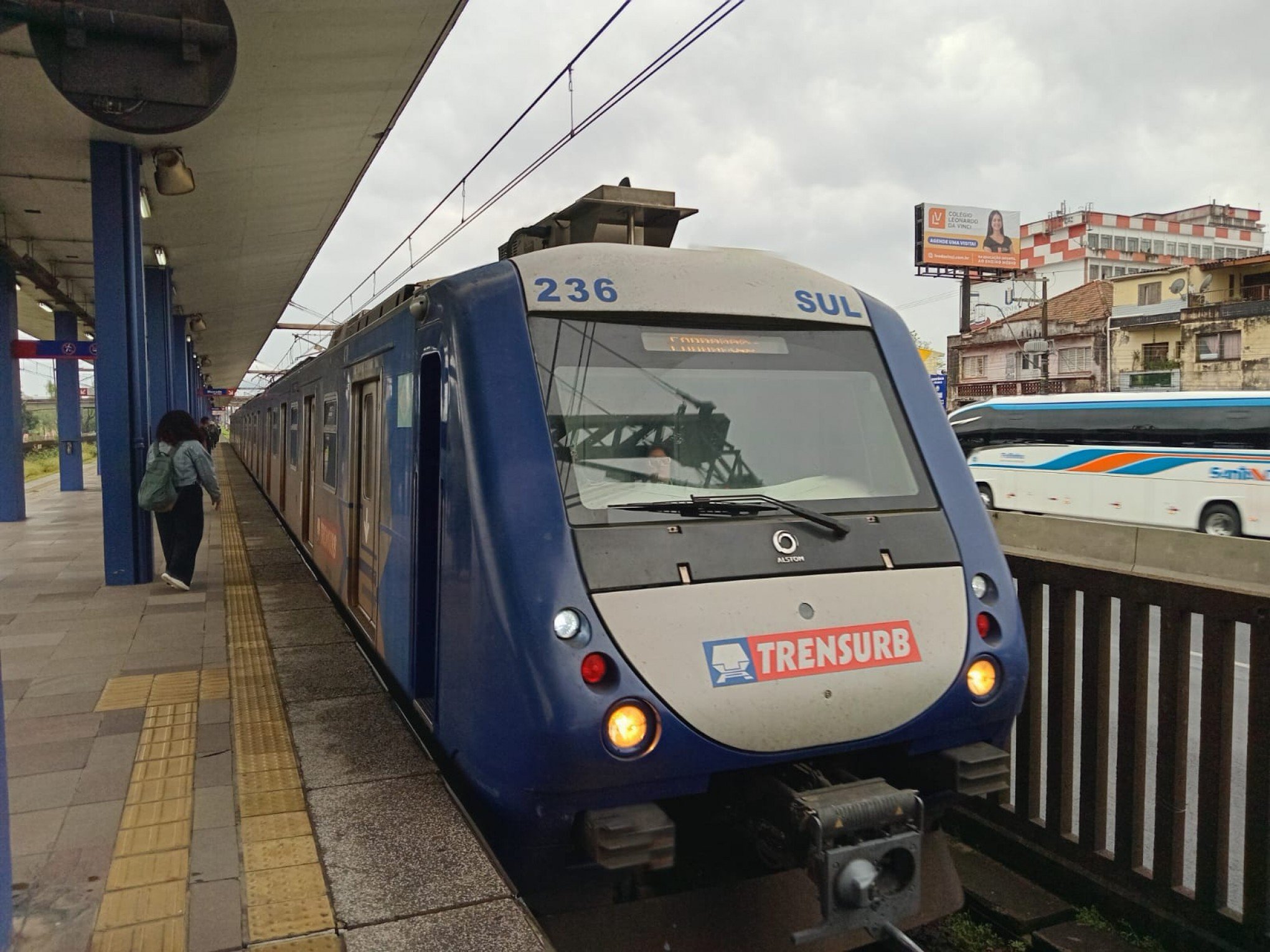 Trensurb altera intervalo de viagens e serviços de ônibus a partir desta quarta-feira (9)