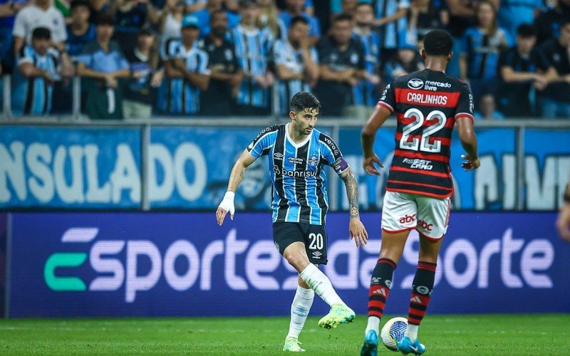 Grêmio e Flamengo se enfrentaram pelo Brasileirão neste domingo (22) na Arena, em Porto Alegre | abc+