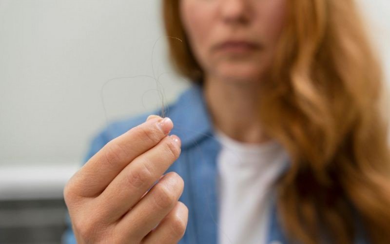 Foi mãe recentemente e está com queda de cabelo? Não se preocupe | abc+