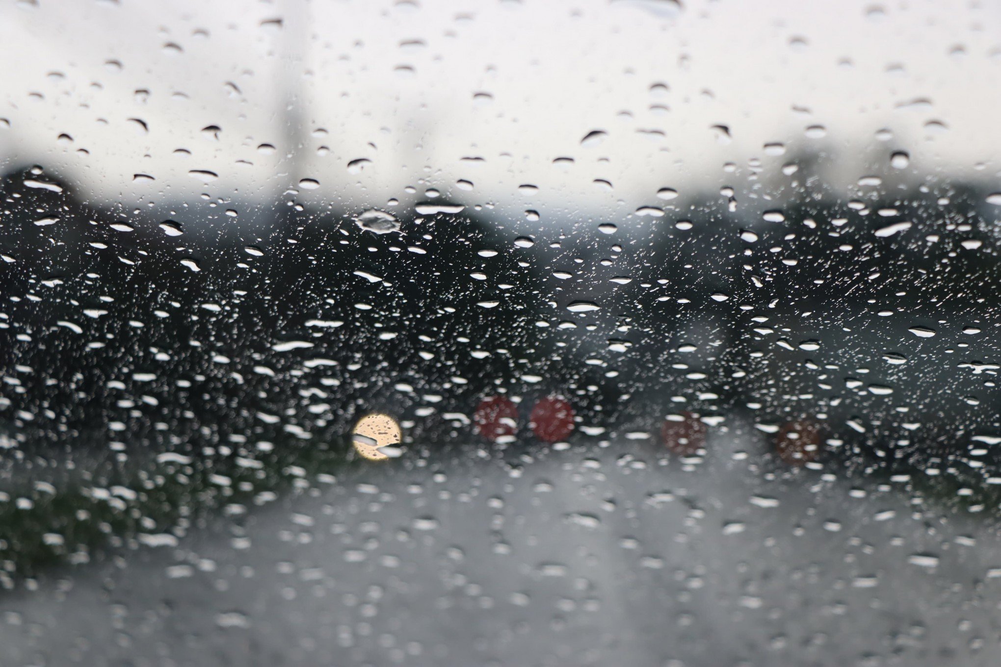 PREVISÃO DO TEMPO: Saiba quando a chuva alcança o RS e como o ciclone vai afetar o tempo após o calorão