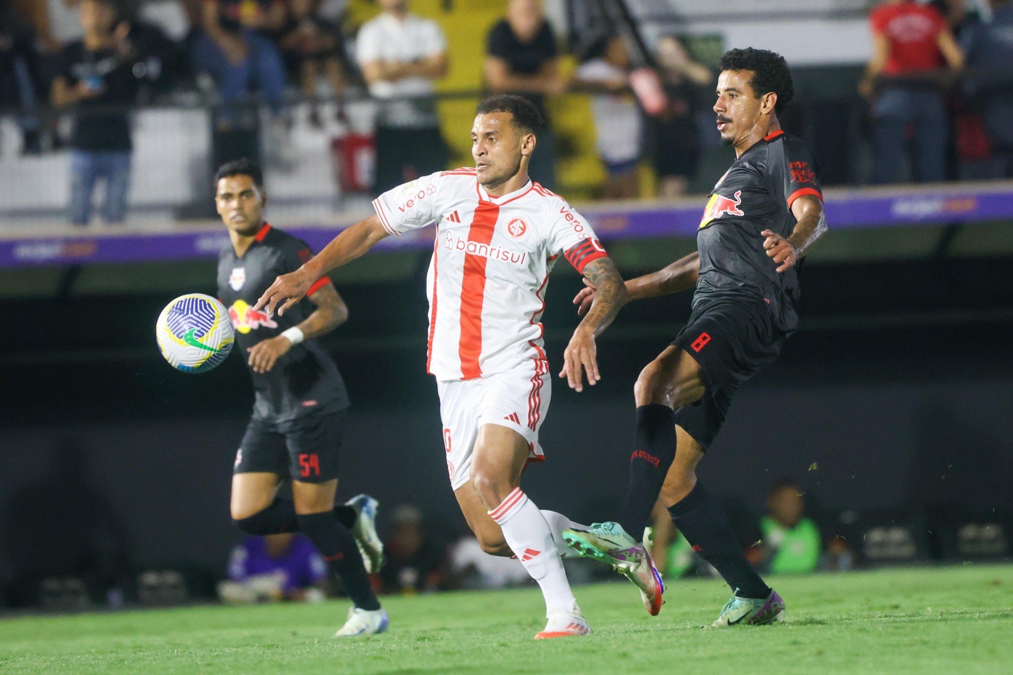 Inter empata com Bragantino e desperdiça chance de entrar no G-6