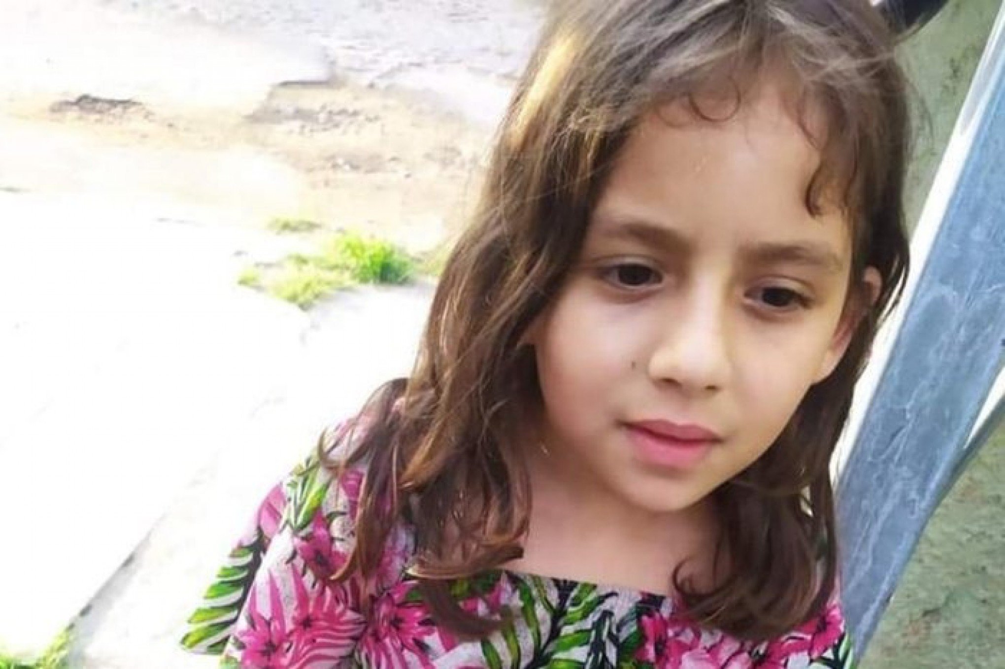 Mãe acusada de matar menina de 9 anos encontrada em contêiner de lixo não deve ir a júri; entenda