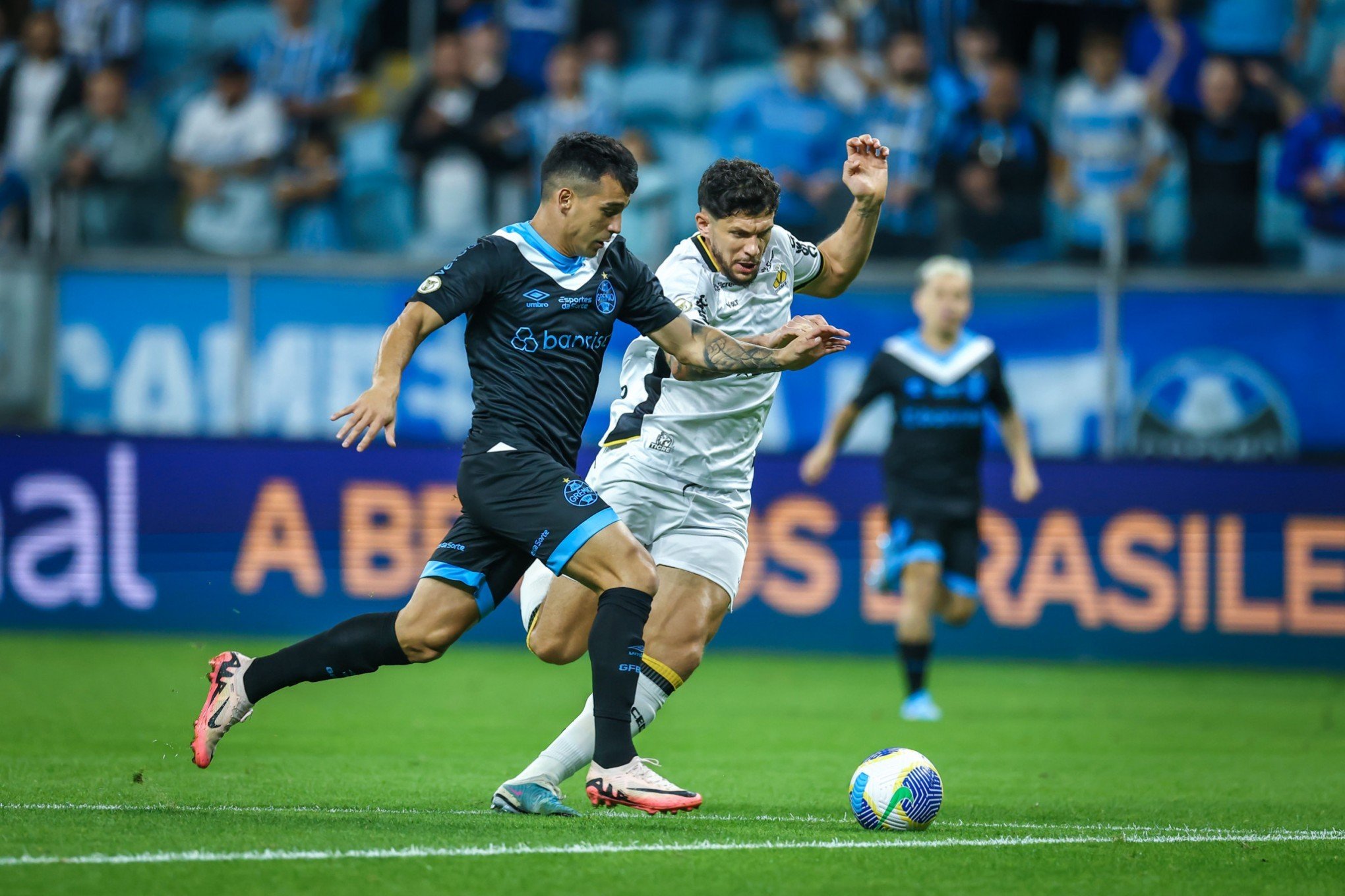 Grêmio perde para o Criciúma na Arena e deixa escapar chance de se afastar do Z-4