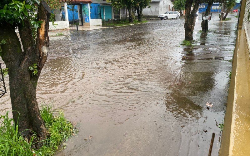 Novo Hamburgo tem alagamento devido à chuva volumosa | abc+