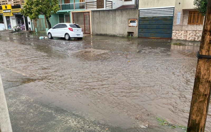 Novo Hamburgo tem alagamento devido à chuva volumosa | abc+