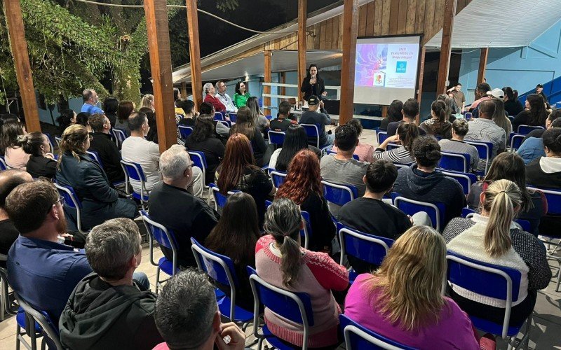 Assembleia no Instituto Madre Benícia | abc+