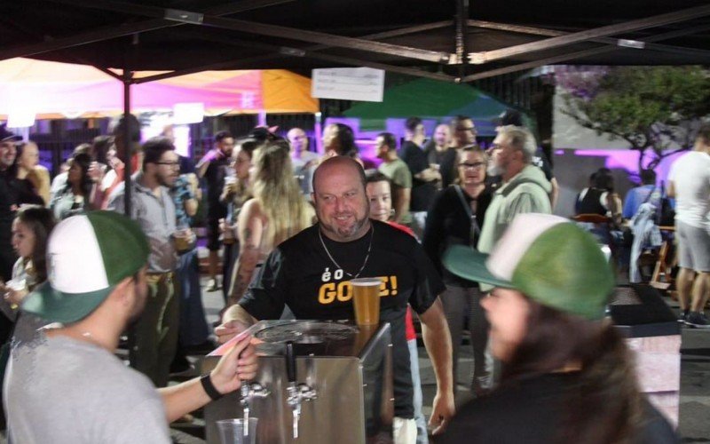 Festival de Rua de Cerveja Artesanal ocorre na Rua Marques do Herval a partir das 16 horas 