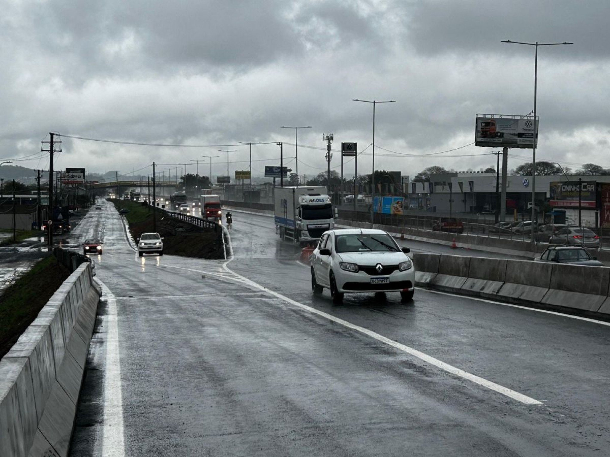 BR-116: Com sinalização deficiente, motoristas ainda se adaptam às mudanças após liberação de novas pontes