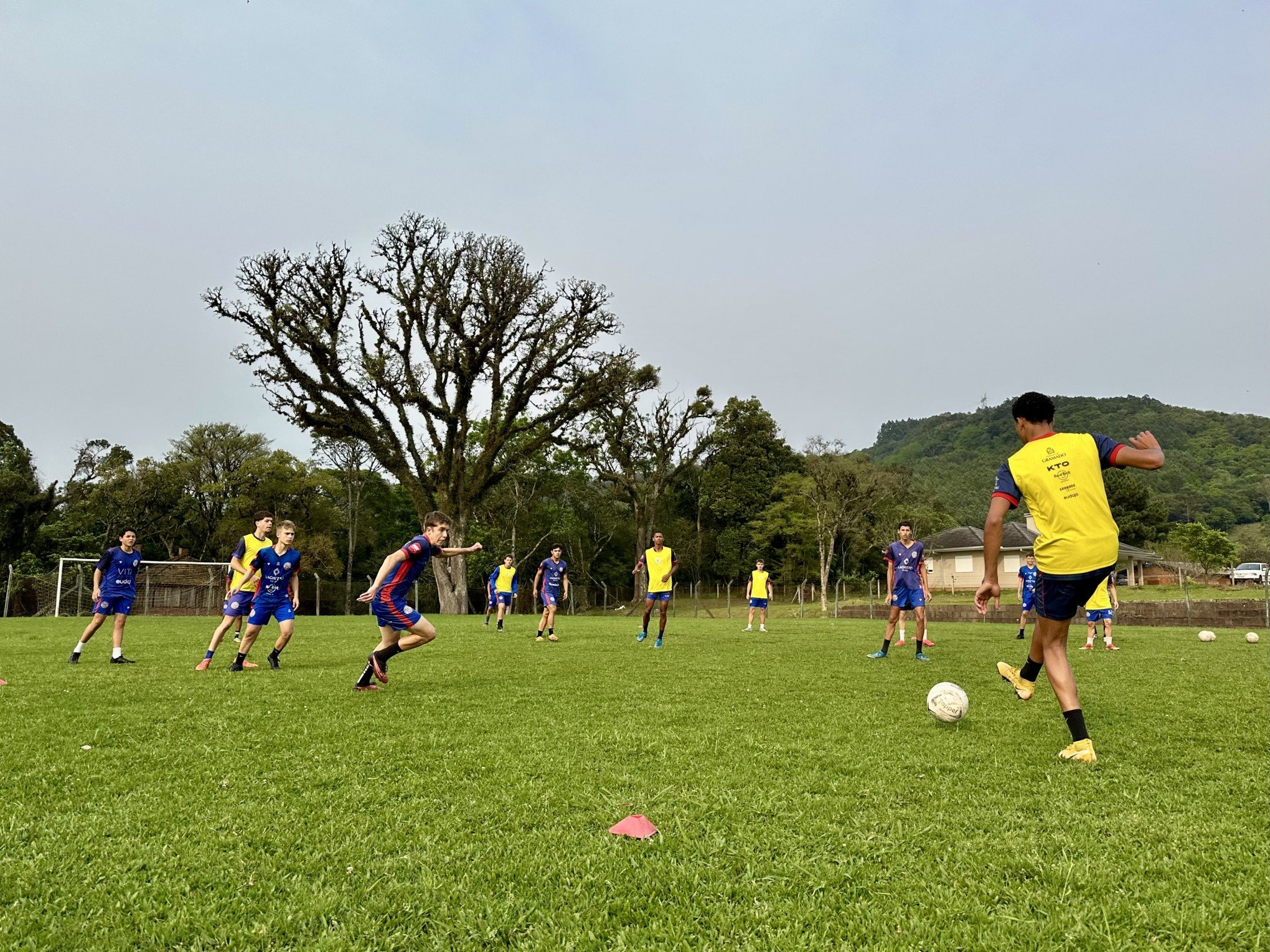 Campeonato sub-16 apresenta futuro do futebol em Gramado