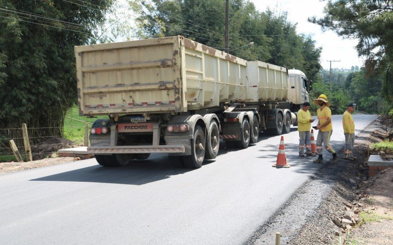 Obras na Estrada do Passo da Taquara, no trecho de Capela de Santana | abc+