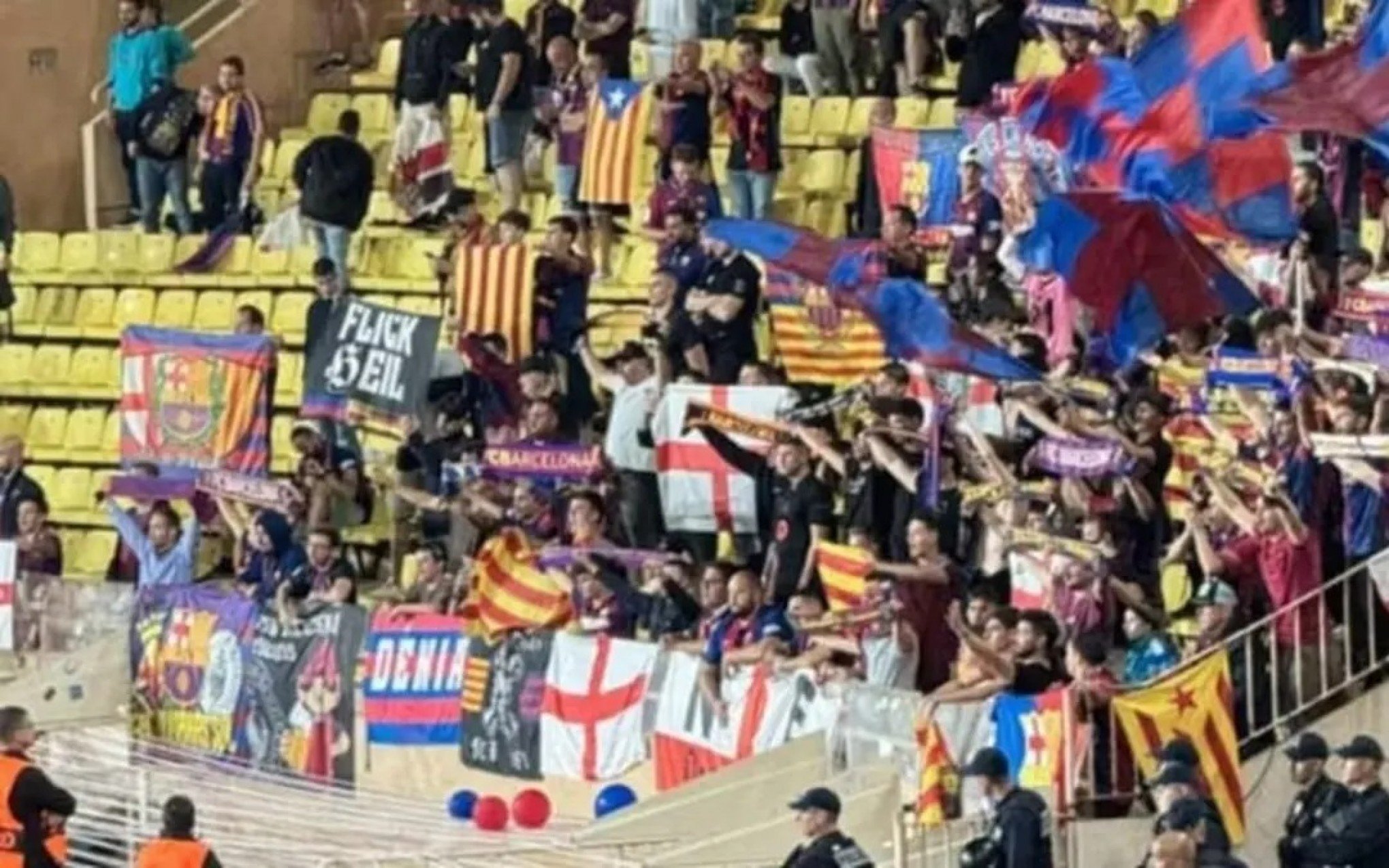 Barcelona é punido por faixa com saudação nazista em jogo da Liga dos Campeões