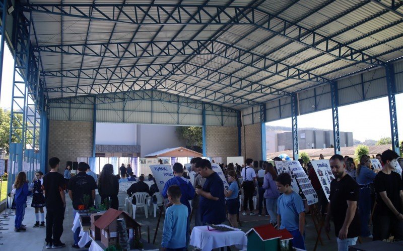 Inauguração da quadra da Escola Estadual João Wagner de Morro Reuter  | abc+