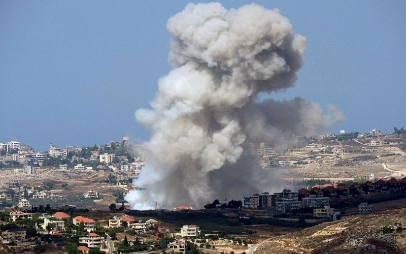 Ataques de Israel atingem sul de Beirute e destroem rodovia que leva à Síria | abc+