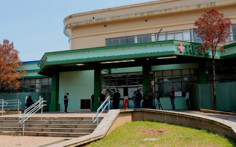 Hospital de Pronto Socorro de Canoas retomou atendimento, de modo parcial, ao meio-dia desta segunda-feira (30)