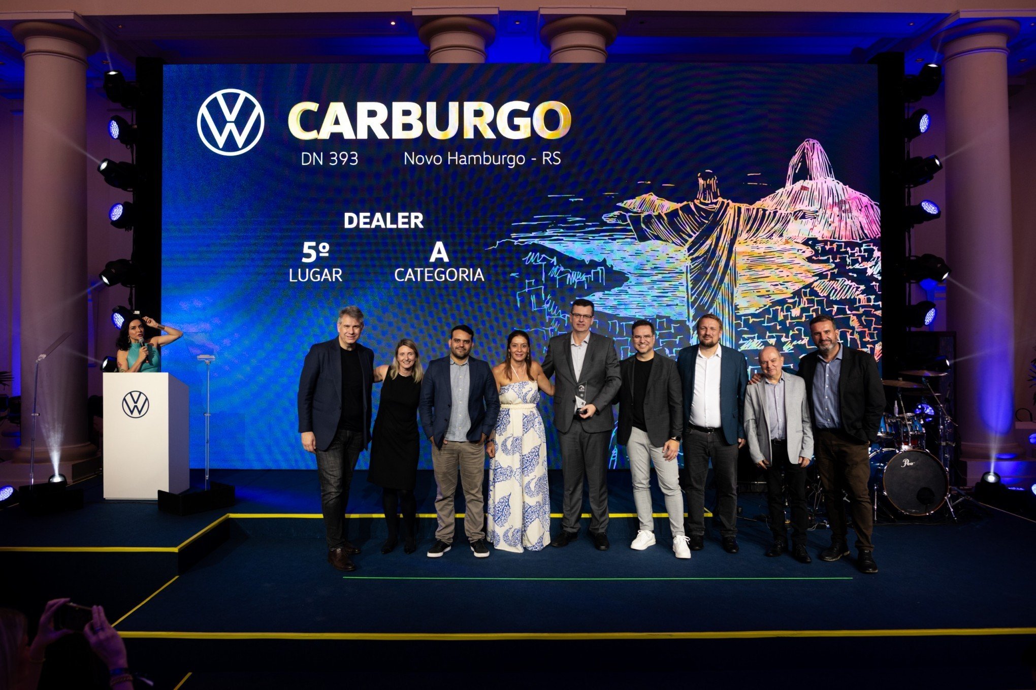 Concessionária recebe prêmio nacional por atuação em vendas da Volkswagen