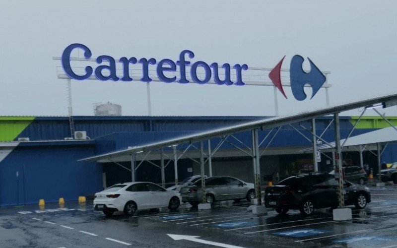 Carrefour retoma os negócios nesta sexta-feira (4) em Canoas