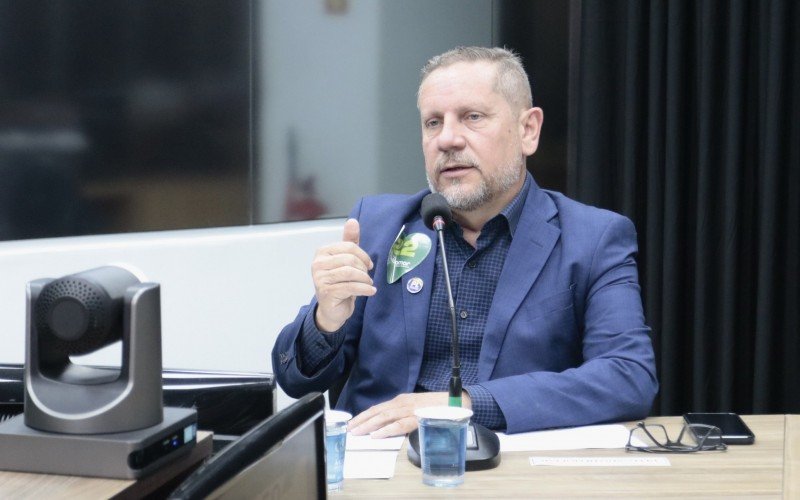 DEBATE VS - DELEGADO HELIOMAR