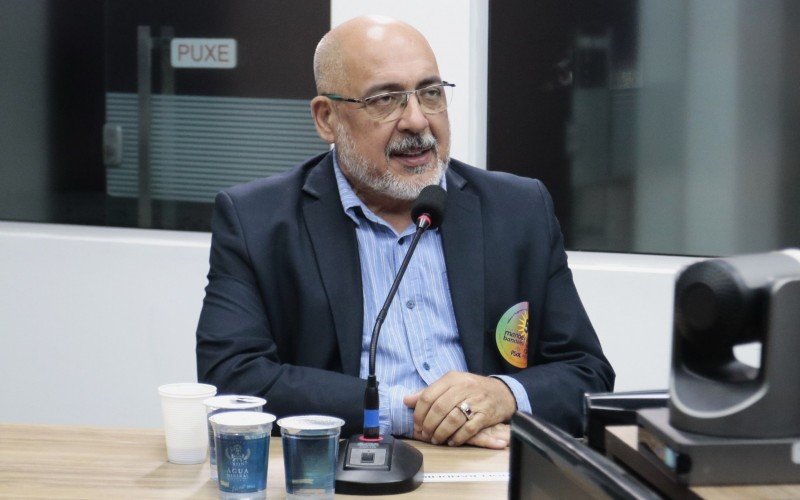 DEBATE VS - MANOEL BANDEIRA BINONI