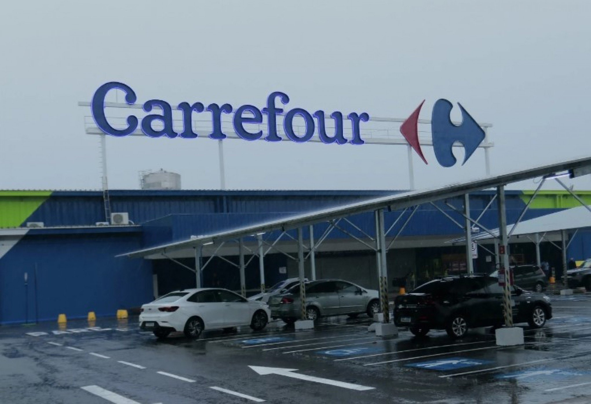 Após cinco meses fechado, Carrefour de Canoas será reaberto nesta sexta-feira