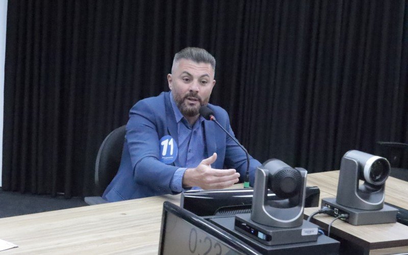 Gustavo Finck no segundo debate dos candidatos à Prefeitura de Novo Hamburgo | abc+