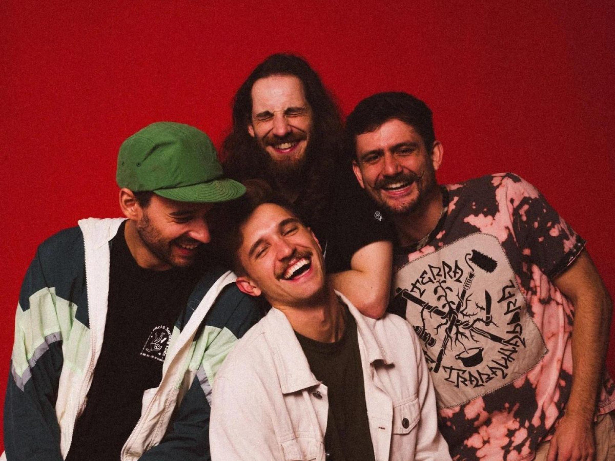 Na vibe do surf e skate, banda hamburguense apresenta seu novo single em shows