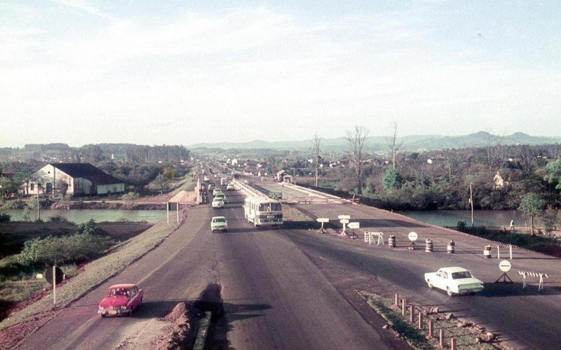 Pontes sobre o Rio dos Sinos na década de 1960  | abc+