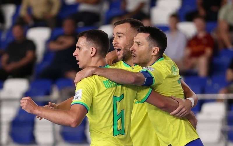 Brasil enfrenta a Argentina na final da Copa do Mundo de Futsal | abc+