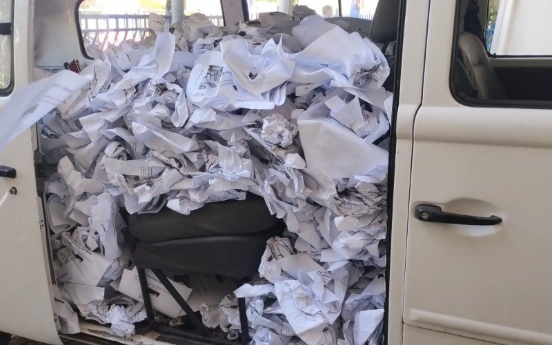 Para recolher o material foi necessário utilizar duas Kombis e três carros | abc+