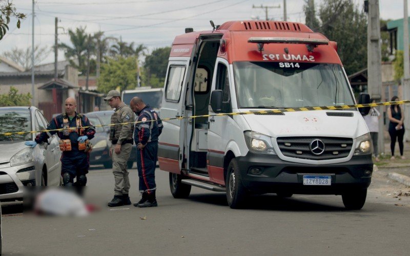 Homem de 37 anos acabou executado a tiros próximo ao local de votação neste domingo (6)