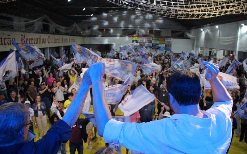 Festa do prefeito reeleito em Dois Irmãos, Jerri Meneghetti (PP)