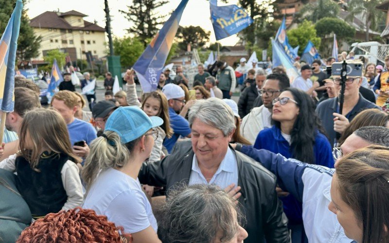 Nestor Tissot é reeleito prefeito de Gramado