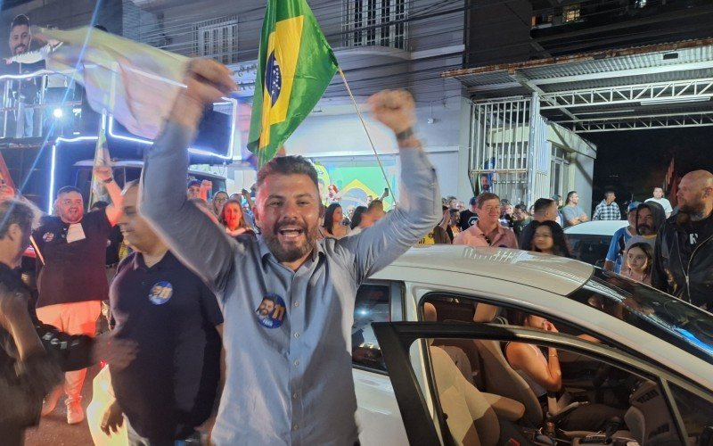 Finck é eleitoprefeito de Novo Hamburgo com mais de 53% dos votos, número corresponde a mais de 63 mil votos | abc+