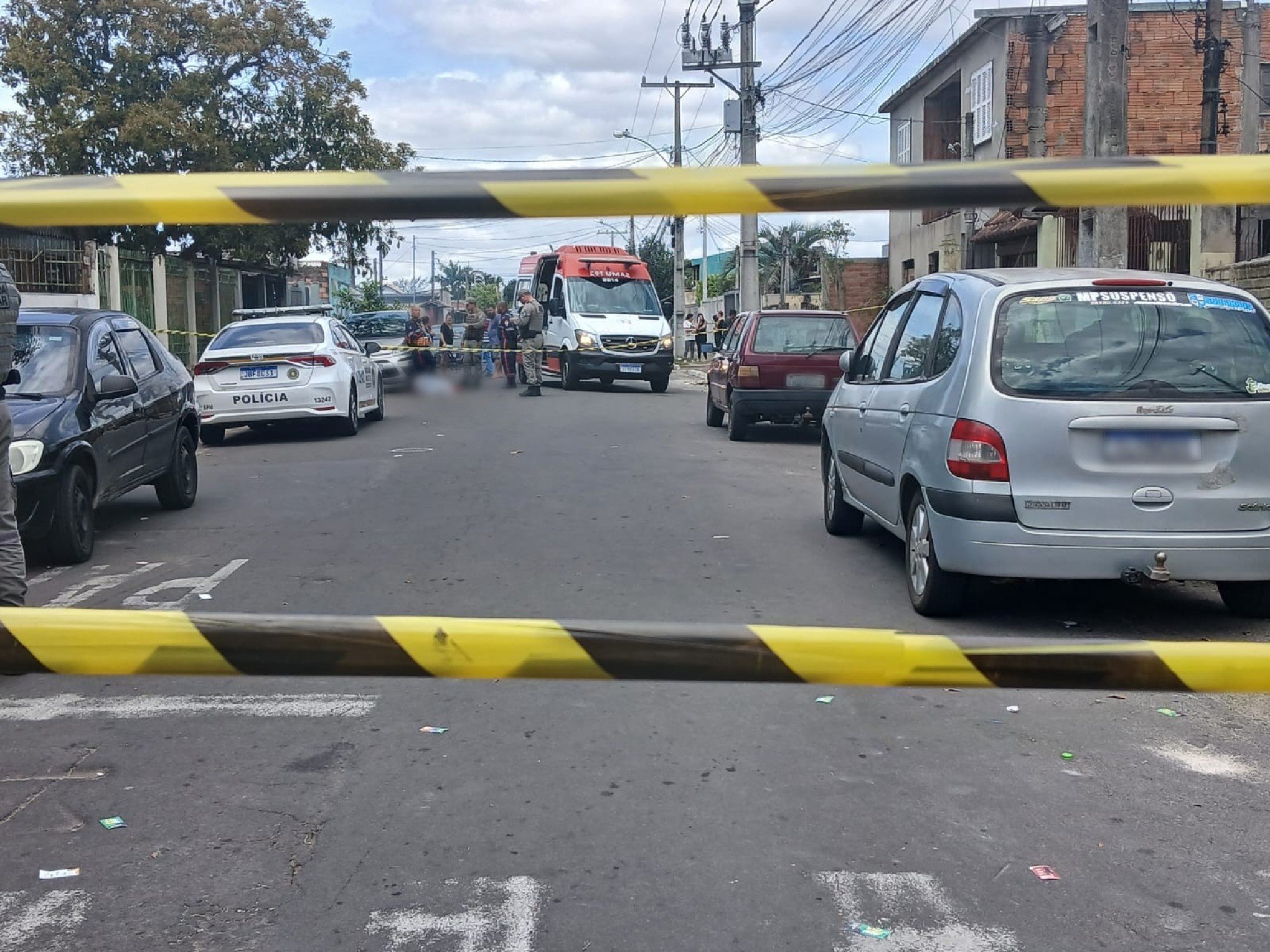 Homem é morto e outras pessoas ficam feridas a tiros em rua próxima a local de votação em Canoas