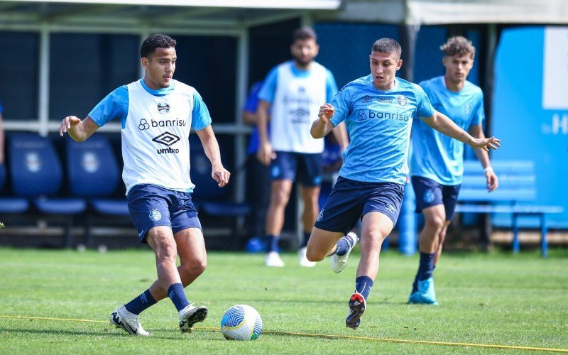 Gustavo Martins virou desfalque no Grêmio após ter lesão na coxa confirmada | abc+