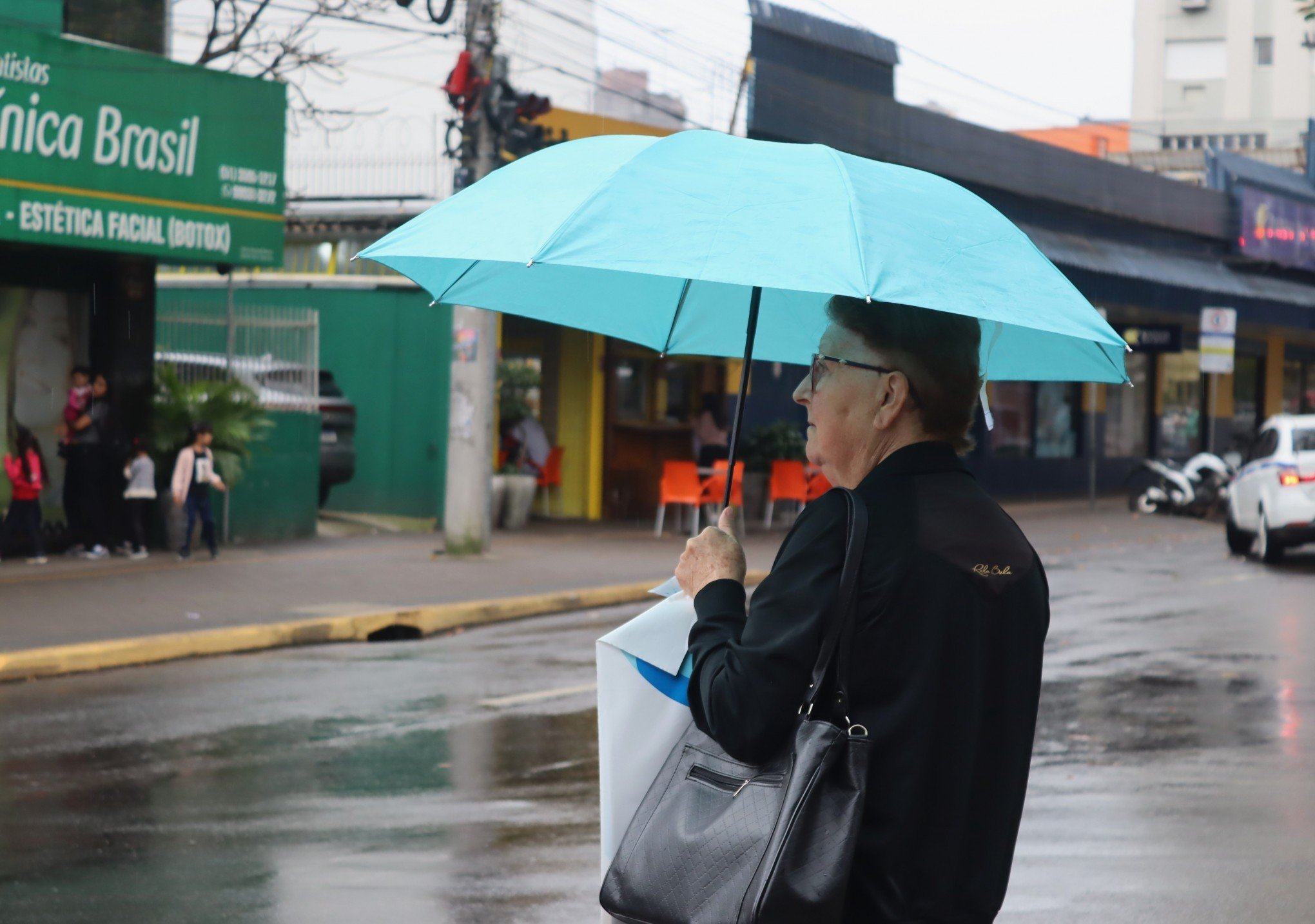 Frio, chuva e ciclone em dezembro? Veja o que explica tempo atípico deste mês