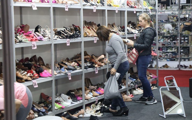 Loucura por Sapatos segue até o dia 13 na Fenac | abc+