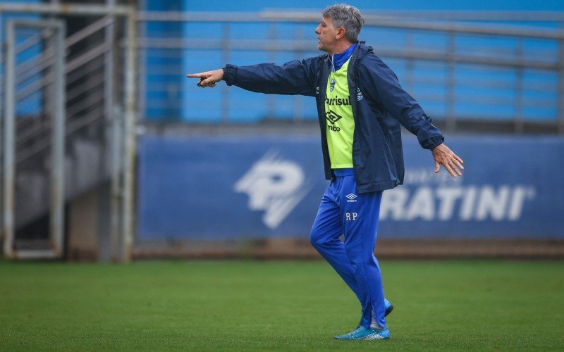 Renato comanda treino com portões fechados em preparação para o Gre-Nal | abc+