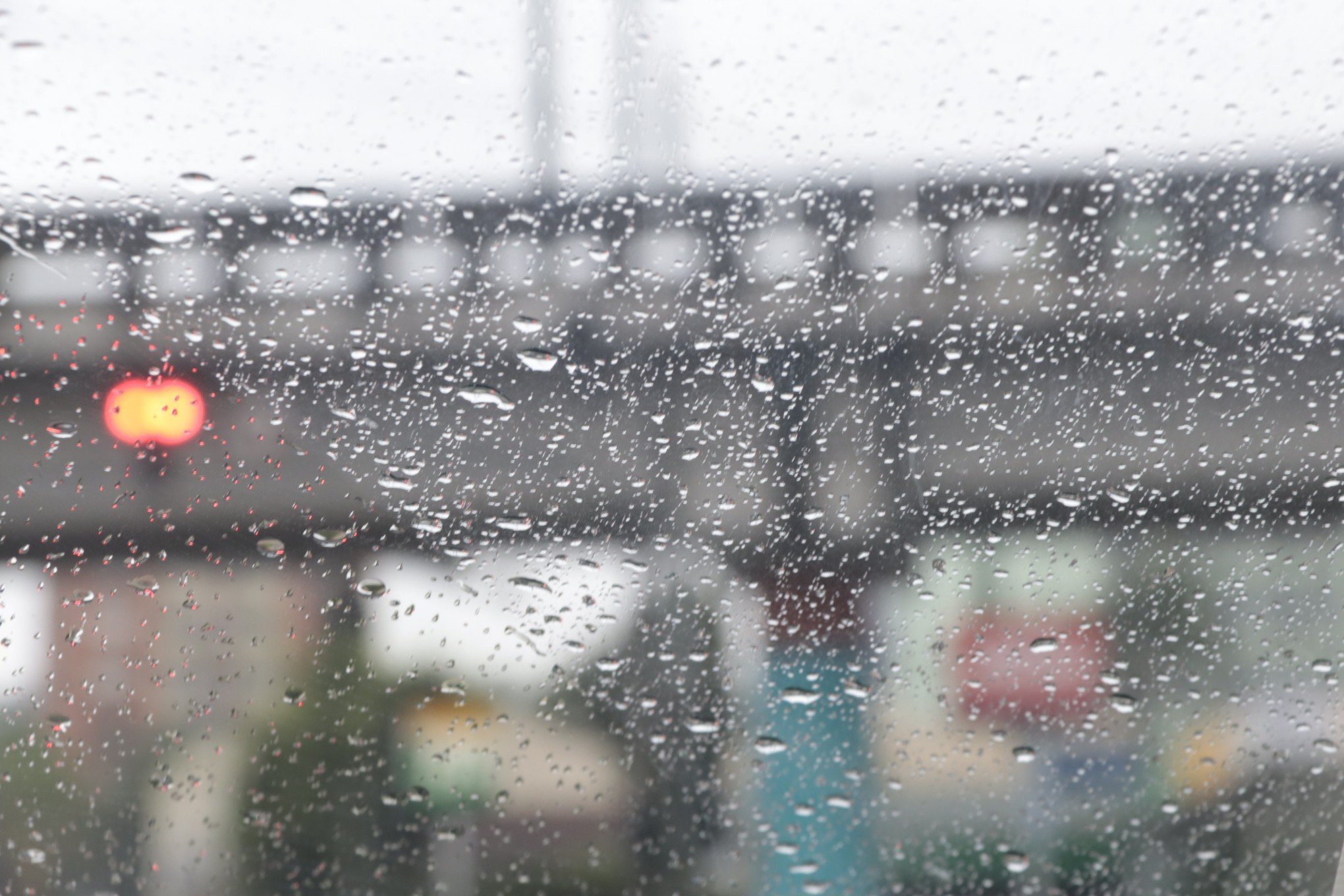 PREVISÃO DO TEMPO: RS pode ter chuva volumosa de até 100 mm e ventos fortes nesta quinta-feira; confira