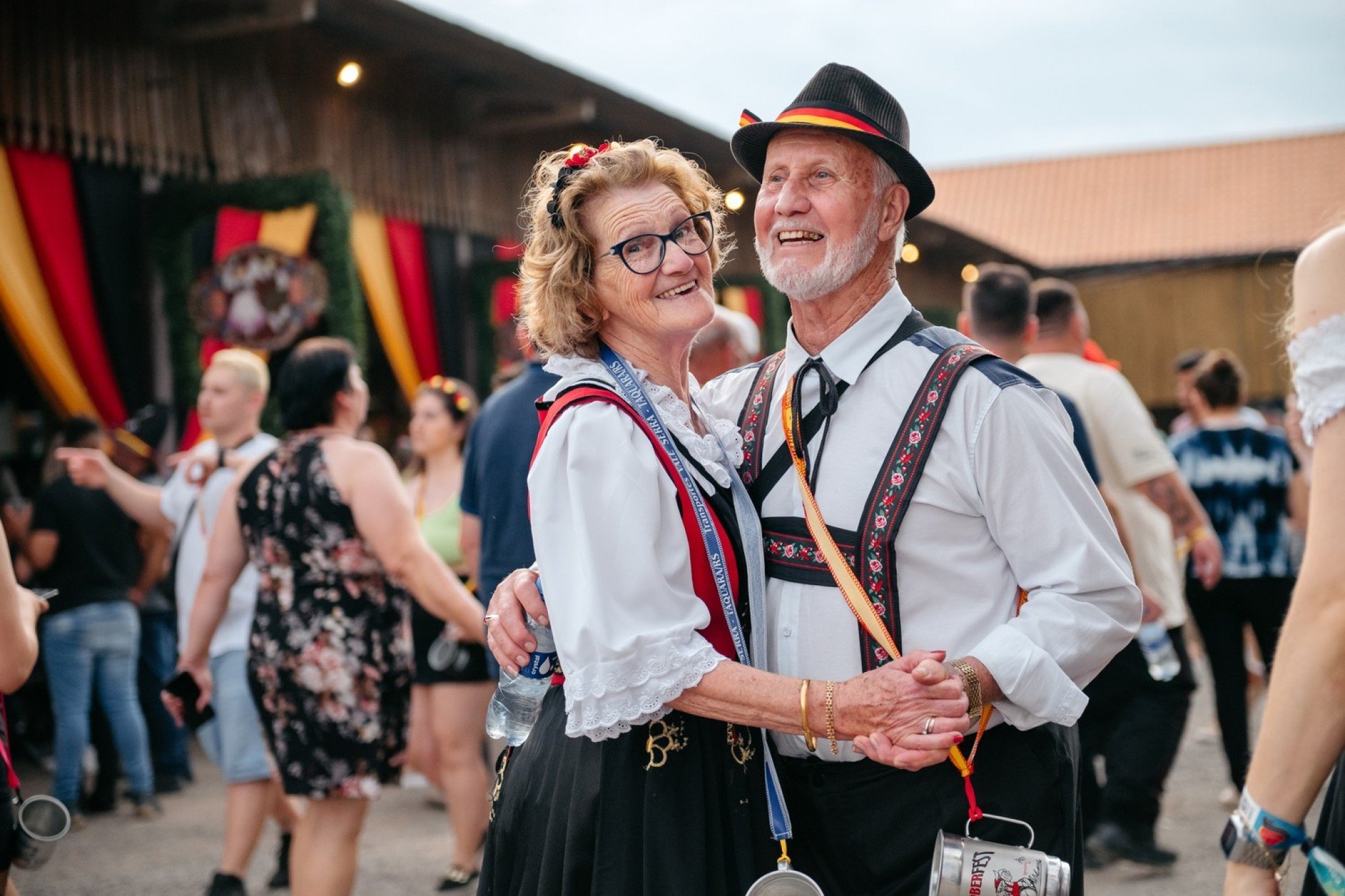 Uso de trajes típicos garante benefícios na 35ª Oktoberfest de Igrejinha