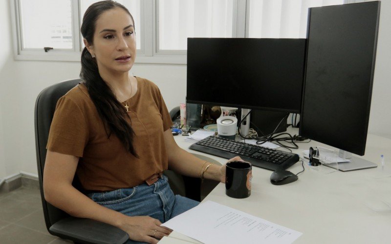 A delegada Angélica Marques conduz a investigação da morte de Edilene Silveira Sartori