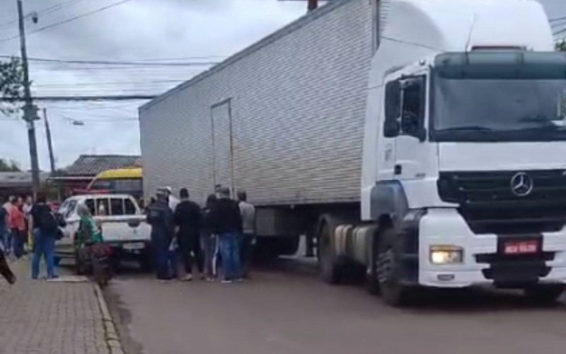 Caminhão atropelou idosa em Canoas