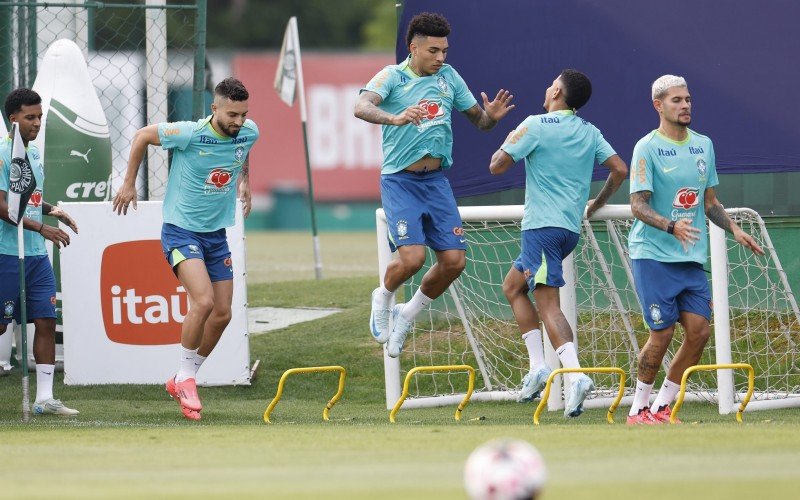 Igor Jesus desbanca Endrick e vai ser titular contra o Chile  | abc+